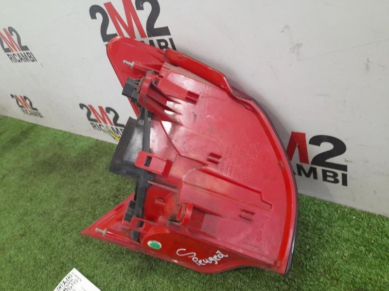 Fanale EST POST DX 9683460780 Peugeot 3008 I 2009