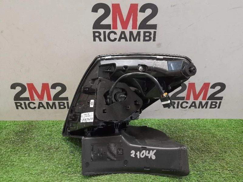 Fanale EST POST DX 9836231180 82140201 Peugeot 3008 II 2016