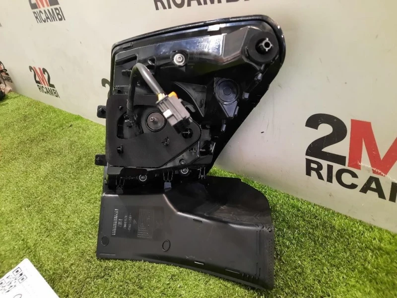 Fanale EST POST DX 9836231180 Peugeot 3008 II 2016