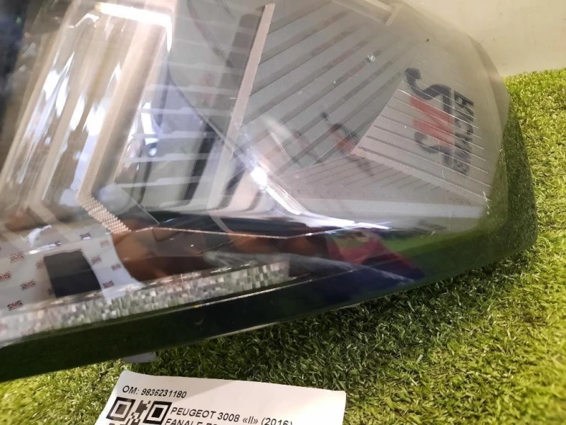 Fanale EST POST DX 9836231180 Peugeot 3008 II 2016