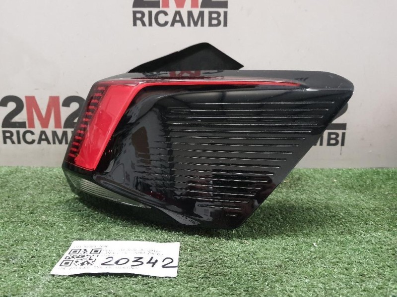 Fanale EST POST DX 9810477080 Peugeot 3008 II 2016