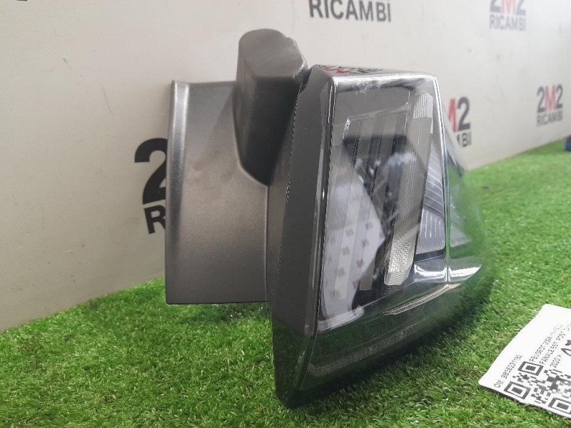 Fanale EST POST DX 9836231180 Peugeot 3008 II 2020