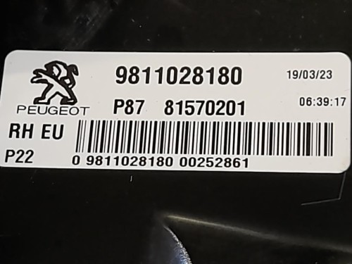 Fanale EST POST DX 9811028180 Peugeot 5008 II 2017