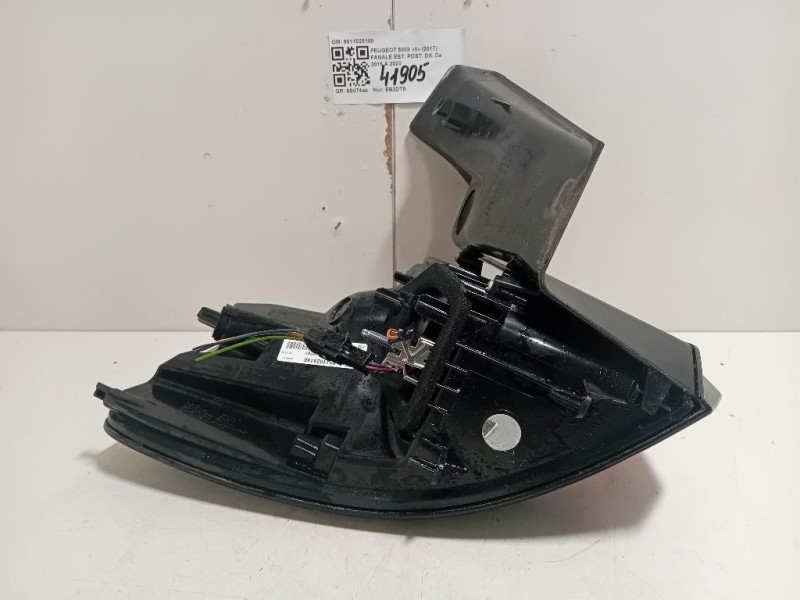 Fanale EST POST DX 9811028180 Peugeot 5008 II 2017