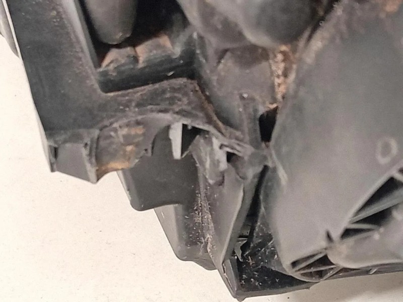 Proiettore ANT SX 8J0 941 003 N DANNI IN FOTO Audi TT 8J3 2010