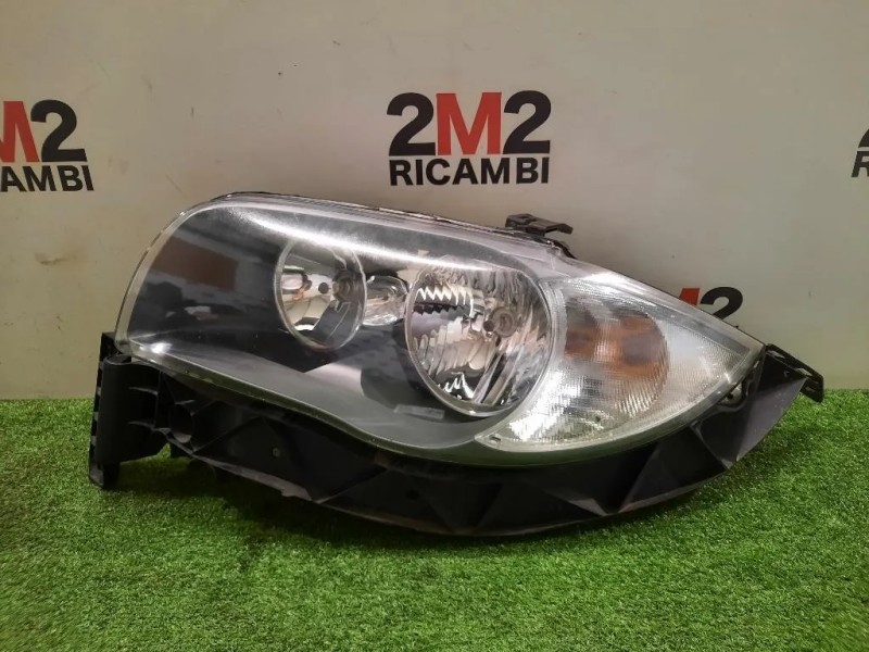 Proiettore ANT SX 63117249651 Bmw Serie 1 E87 Berlina 2005