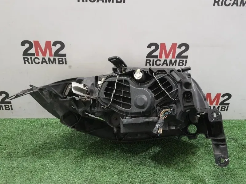 Proiettore ANT SX 63117249651 Bmw Serie 1 E87 Berlina 2005