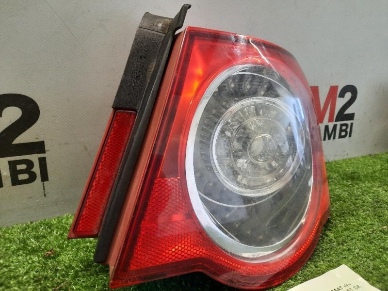 Fanale EST POST DX 3C5945096H Volkswagen Passat V 2005