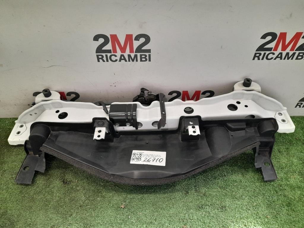 Traversa Frontale SUP ANT 532050D905 Toyota Yaris IV 2014