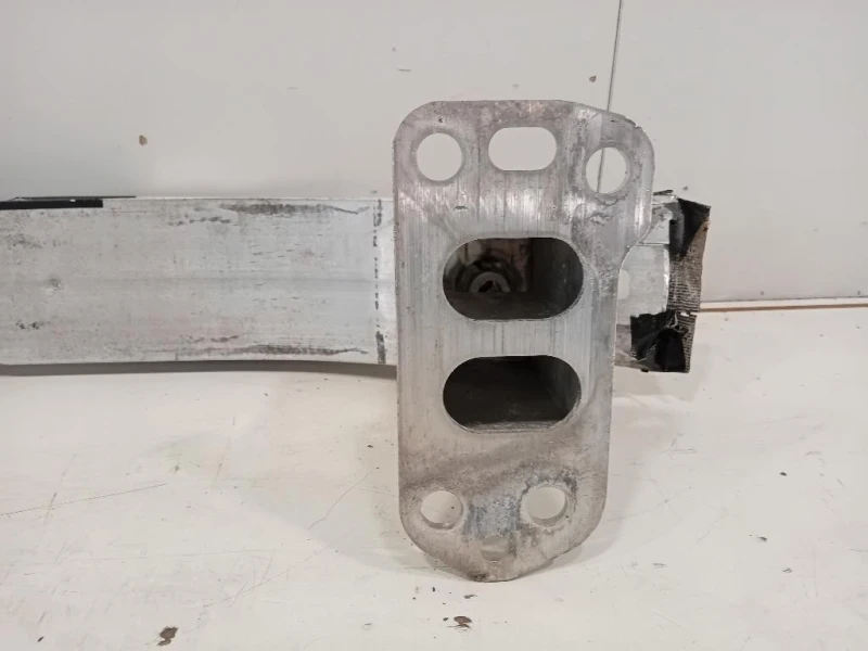 Traversa Paraurti ANT 51805761 Alfa Romeo Giulietta 2010