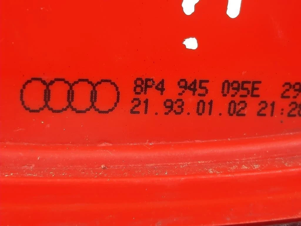 Fanale EST POST SX 8P4 945 095E Audi A3 8VA Sportback 2012