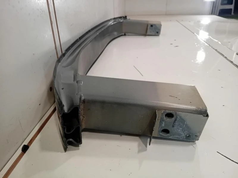 Traversa Paraurti ANT 13259739 Chevrolet Cruze 2011