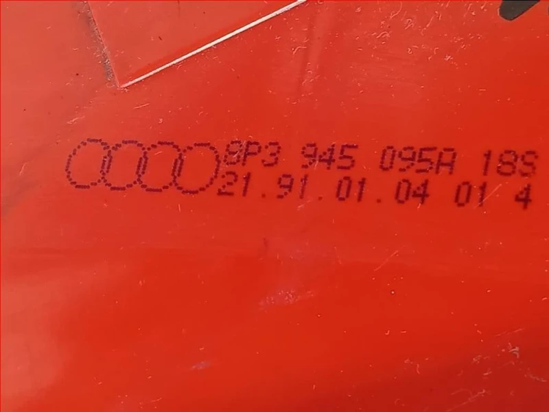 Fanale EST POST SX 8V4945095C Audi A3 8VA Sportback 2012