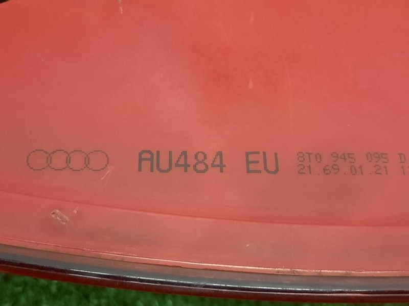 Fanale EST POST SX 8T8945095D Audi A5 8T3 2008