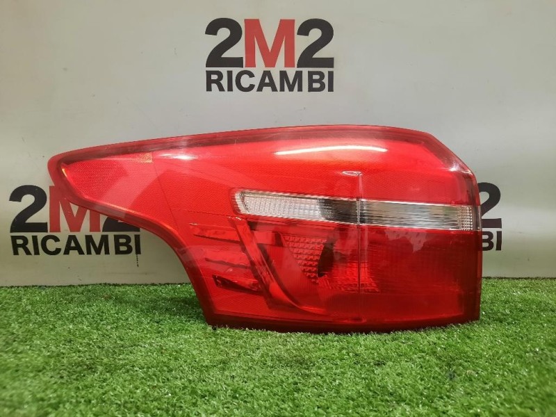 Fanale EST POST SX F1EB13405EA Ford Focus IV SW 2014