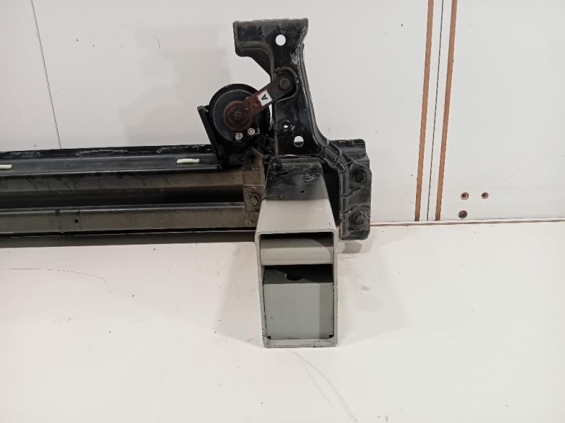 Traversa Paraurti ANT GX7310005 Jaguar XE 2015