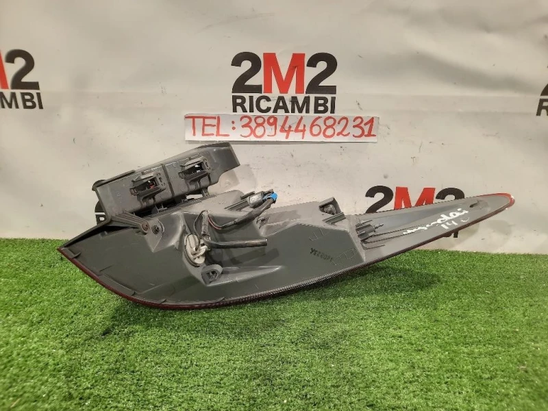 Fanale EST POST SX 92401-3Z3 Hyundai I40 2012