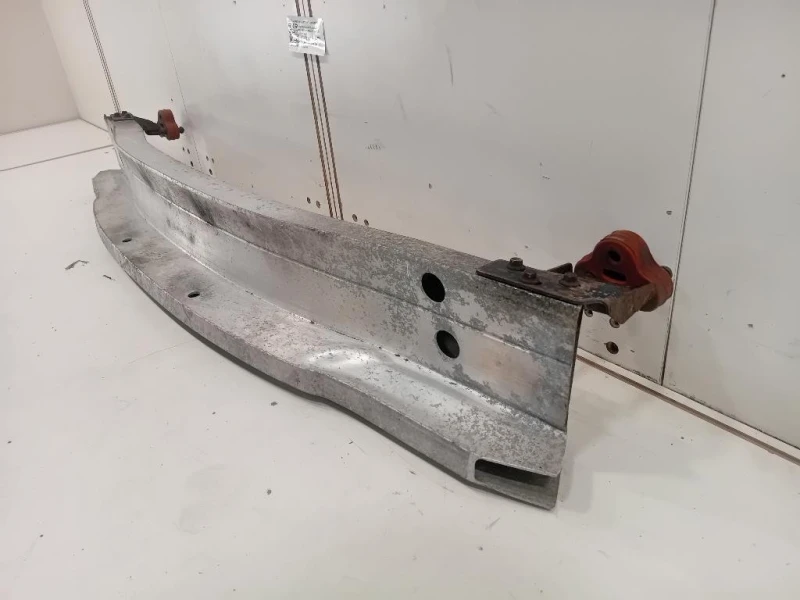 Traversa Paraurti ANT TRAVERSA PARAURTI ANT JAGUAR XJ 2011 Jaguar XJ8 X408 2003