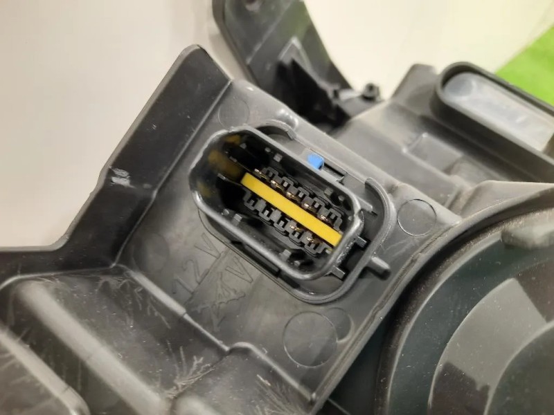 Proiettore ANT SX 260602465R Dacia Duster II 2018