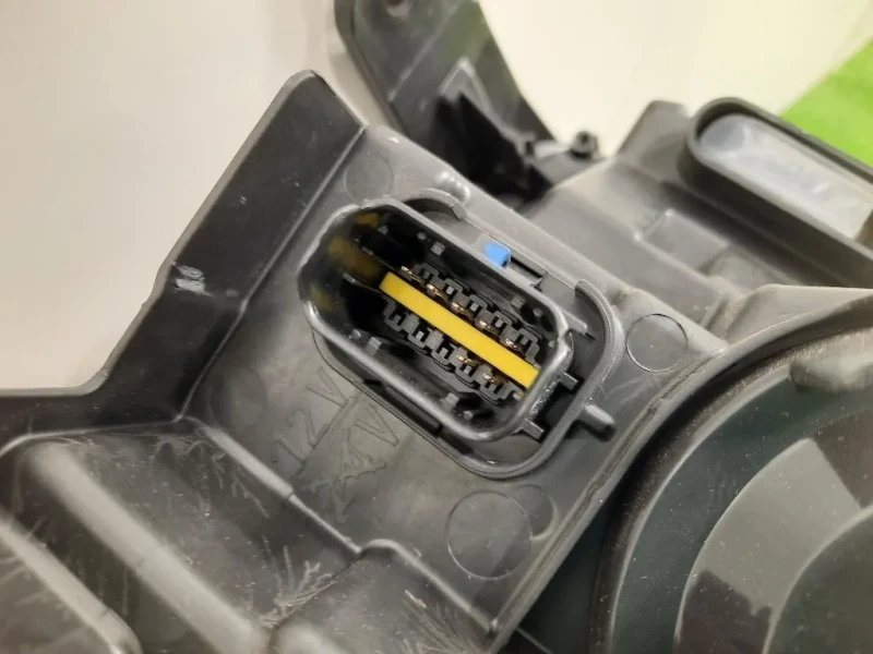 Proiettore ANT SX 260602465R Dacia Duster II 2018