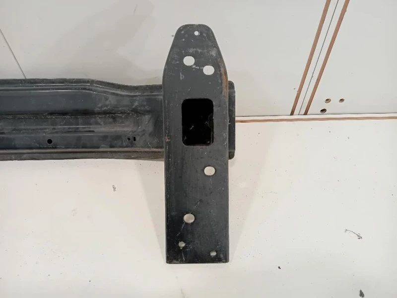 Traversa Paraurti ANT 865301P000 Kia Venga 2010