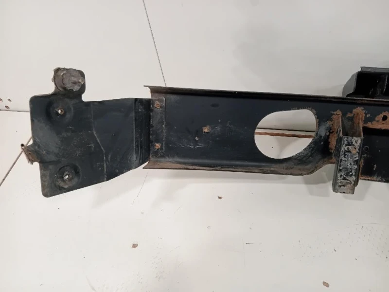 Traversa Paraurti ANT TRAVERSA PARAURTI ANT Land Rover Discovery II 1999