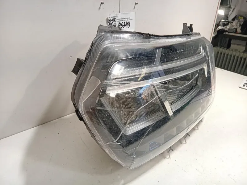 Proiettore ANT SX 260602465R Dacia Duster II 2018