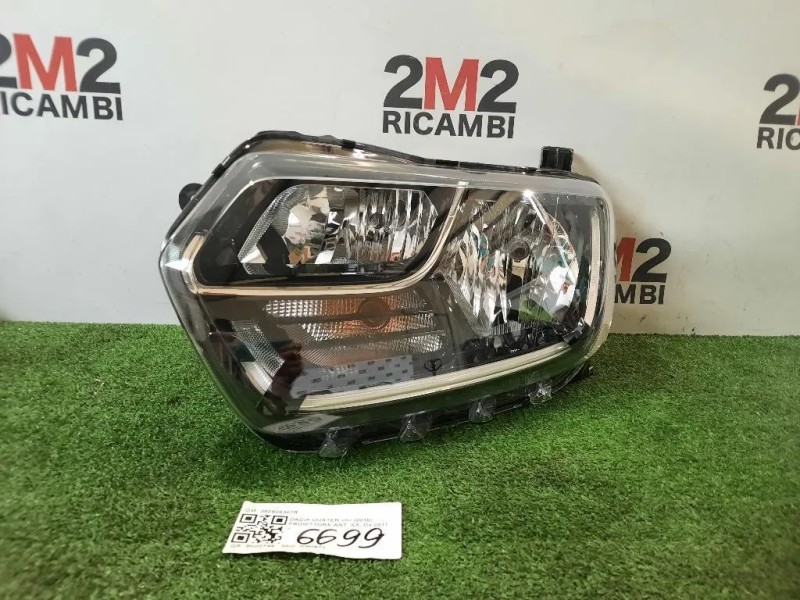 Proiettore ANT SX 260609367R Dacia Duster II 2018