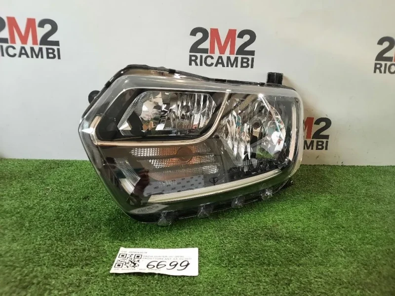 Proiettore ANT SX 260609367R Dacia Duster II 2018