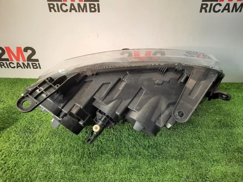 Proiettore ANT SX 260609367R Dacia Duster II 2018