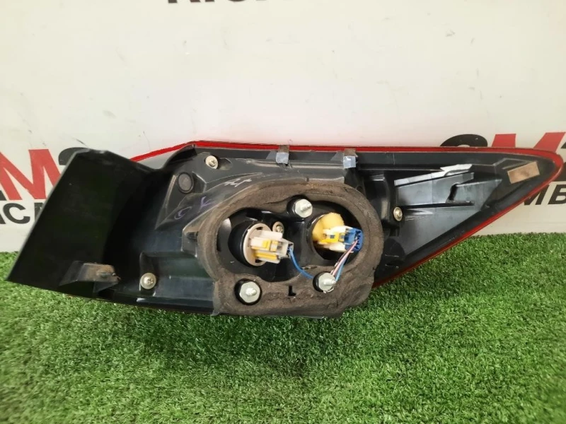 Fanale EST POST SX B45D51160D SX Mazda 3 III 2016