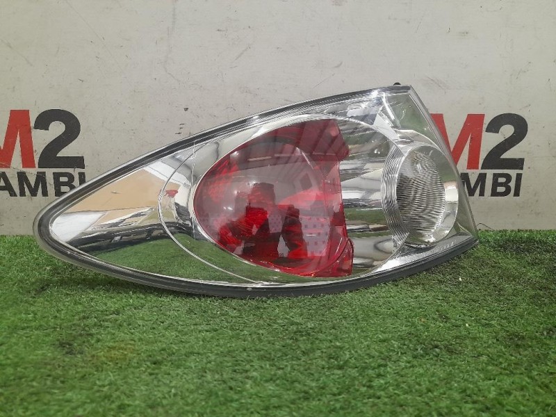 Fanale EST POST SX GJ6A51180E 22061971 Mazda 6 I 2003