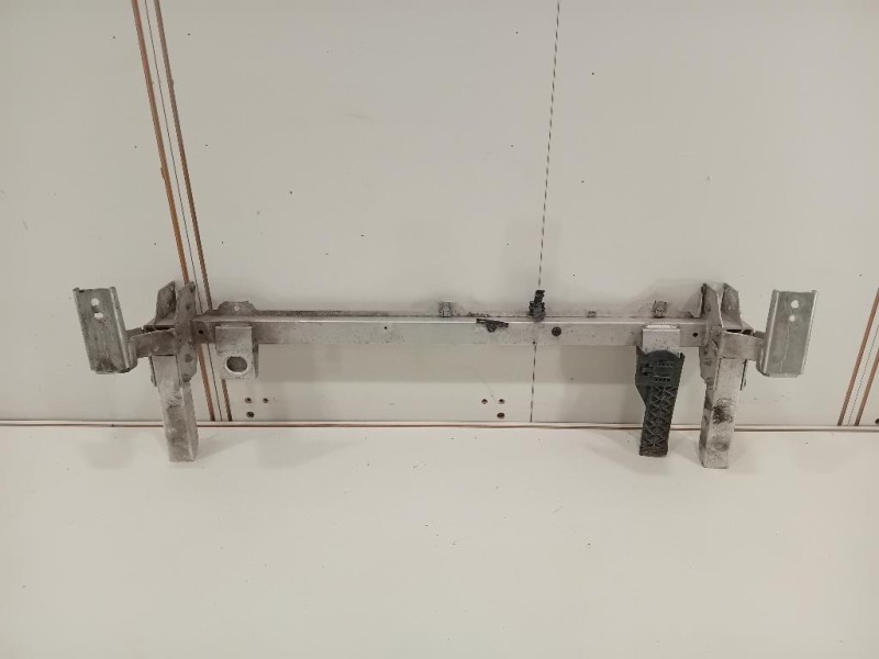 Traversa Paraurti ANT A2466260088 Mercedes Classe A W176 2013