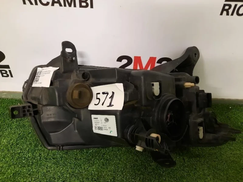 Proiettore ANT SX 260601236R Dacia Sandero Stepway II 2016