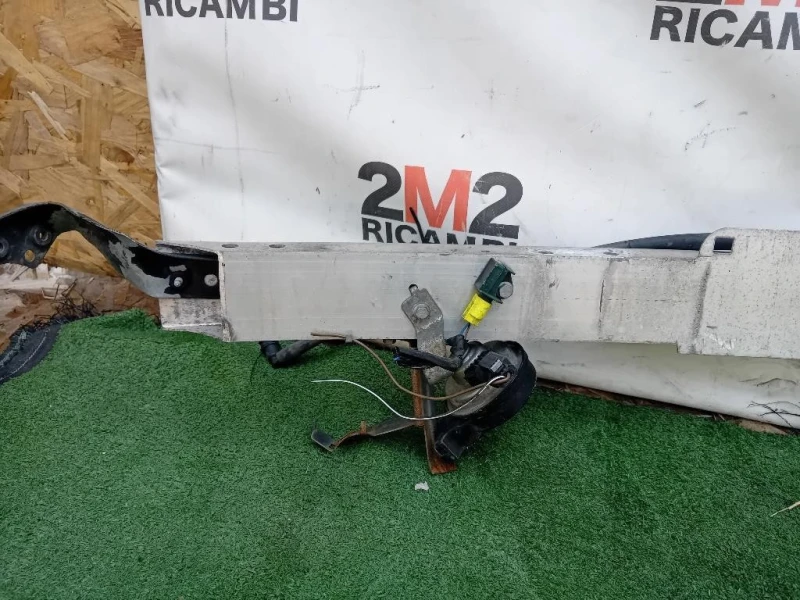 Traversa Paraurti ANT A2126201500 Mercedes Classe E W212 2009