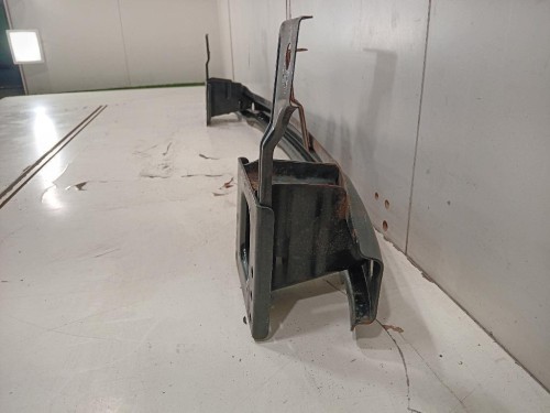 Traversa Paraurti ANT