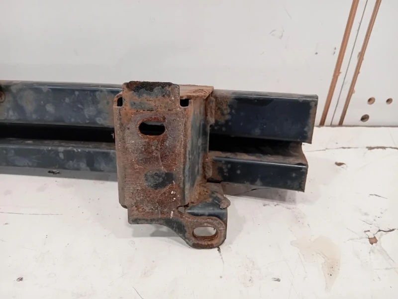 Traversa Paraurti ANT 50100-5X32A Nissan Navara 2010