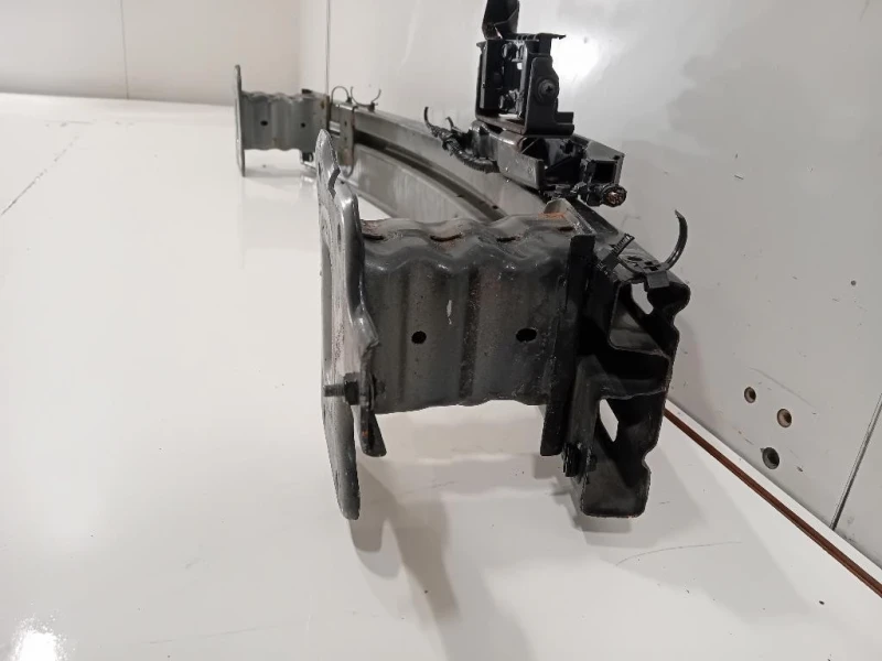 Traversa Paraurti ANT TRAVERSA PARAURTI ANT Nissan Qashqai I 2010