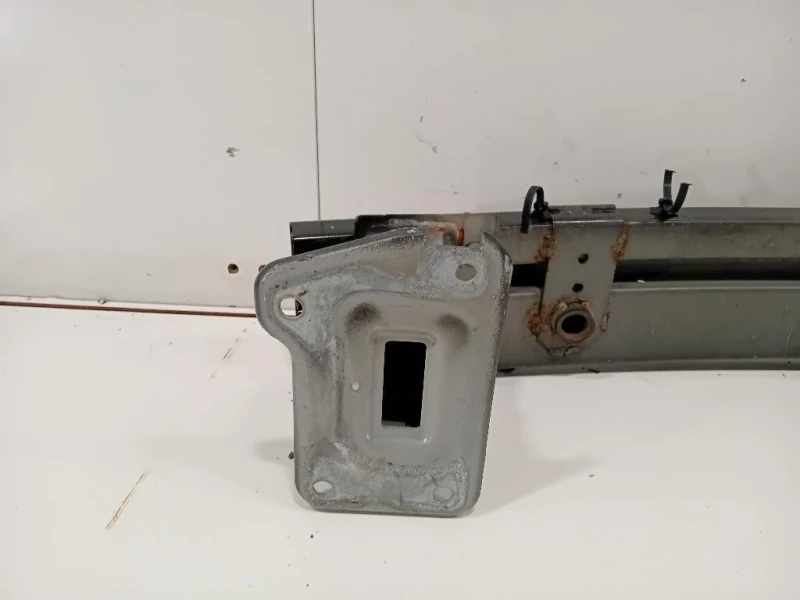 Traversa Paraurti ANT TRAVERSA PARAURTI ANT Nissan Qashqai I 2010