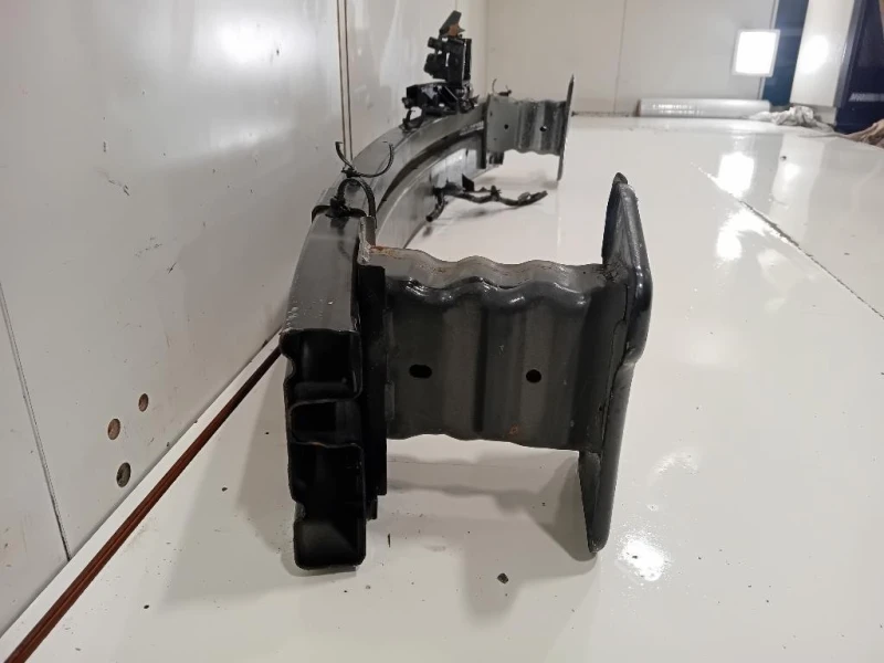 Traversa Paraurti ANT TRAVERSA PARAURTI ANT Nissan Qashqai I 2010