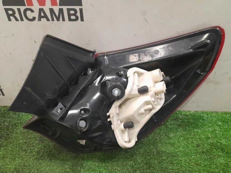 Fanale EST POST SX 13314052 Opel Astra J SW 2010