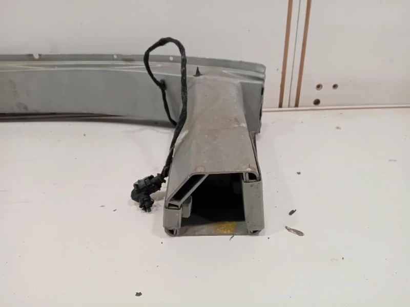 Traversa Paraurti ANT 39165566 Opel Astra J SW 2010