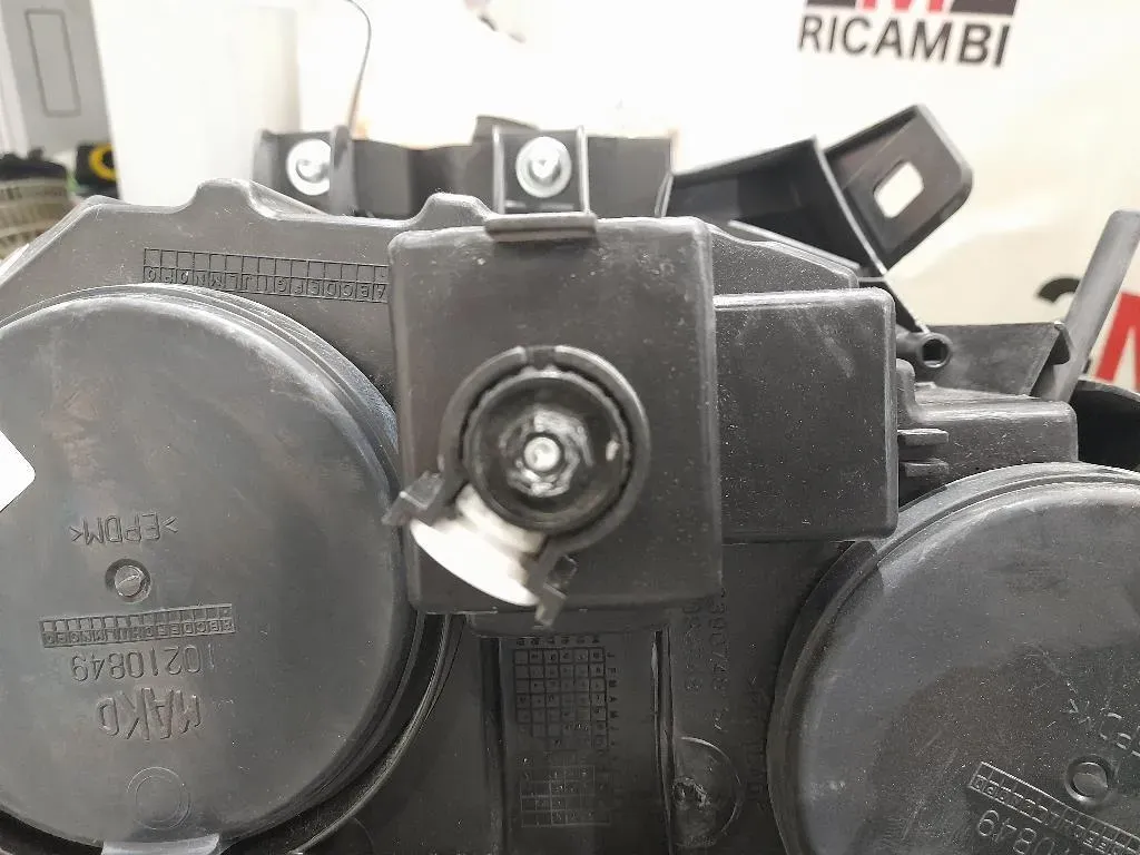 Proiettore ANT SX 46390711 Fiat Doblò III 2015