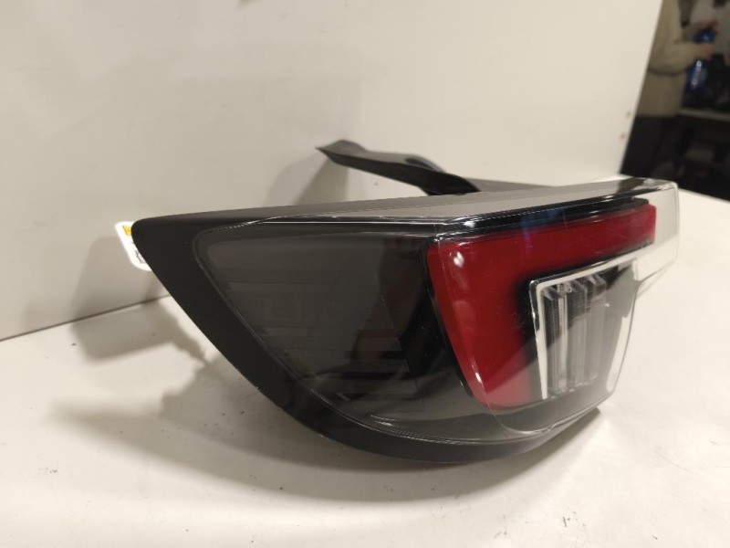 Fanale EST POST SX 98337219880 Opel Mokka B 2020