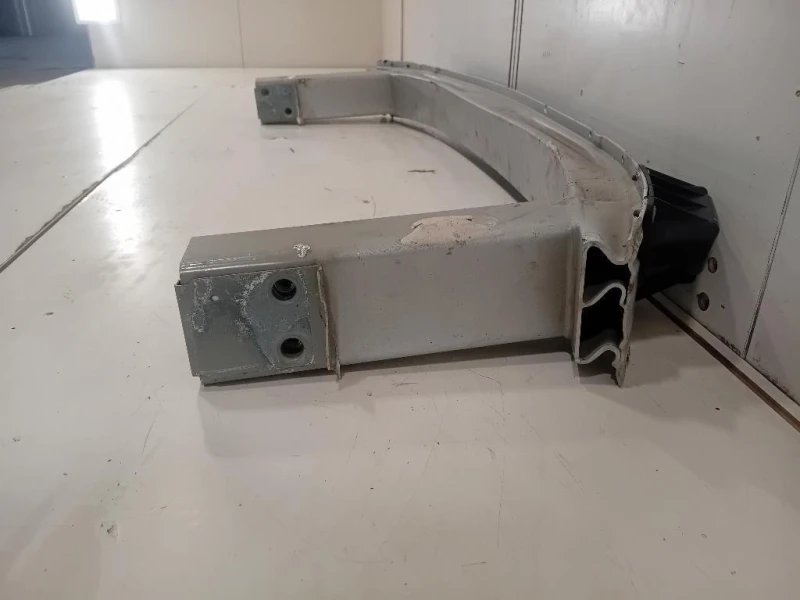 Traversa Paraurti ANT 39165571 Opel Zafira C 2012