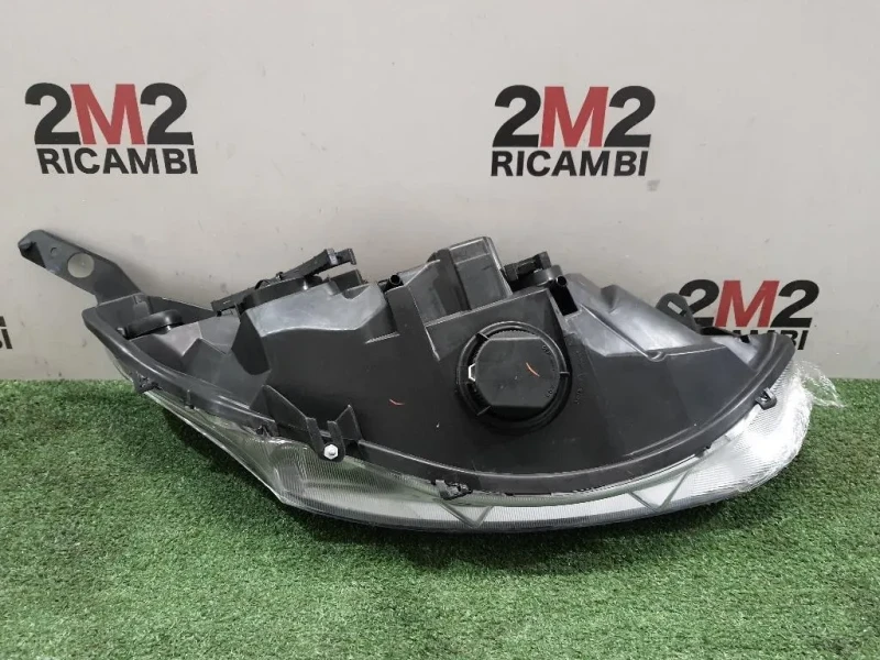 Proiettore ANT SX 03663209 Ford B-max 2012