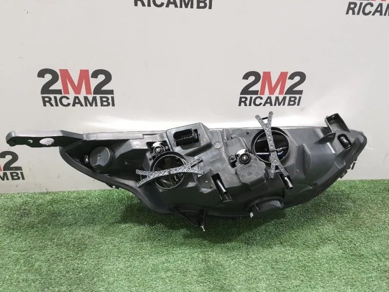 Proiettore ANT SX 03663209 Ford B-max 2012