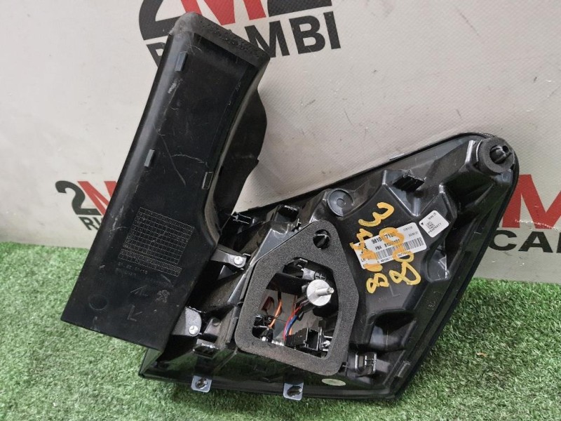 Fanale EST POST SX 9810477180 Peugeot 3008 II 2016