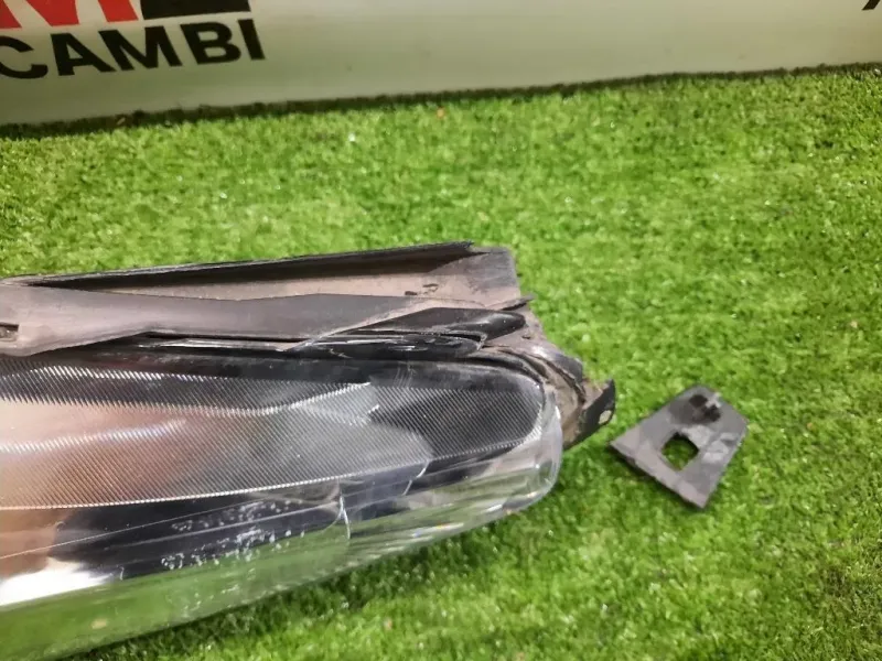 Proiettore ANT SX C1BB13W030CH Ford Fiesta VI 2012