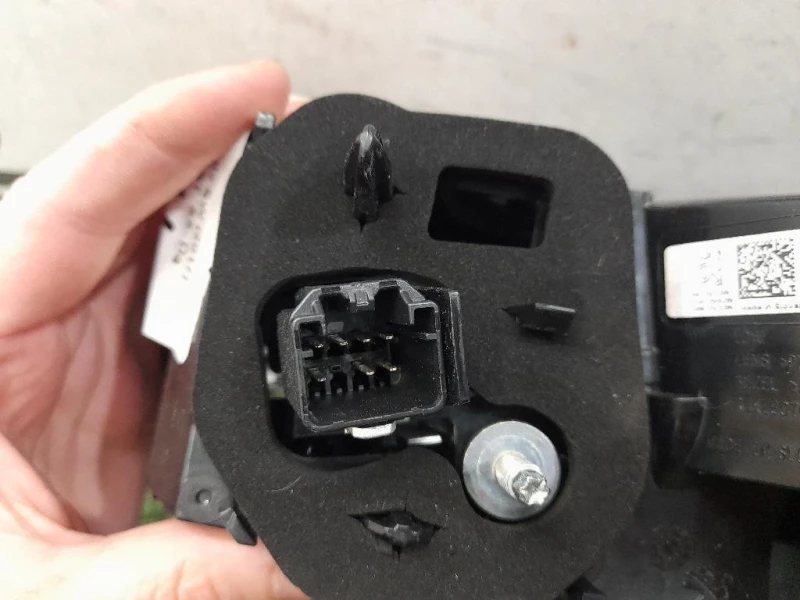 Fanale EST POST SX 9835299580 Peugeot 308 II SW 2017